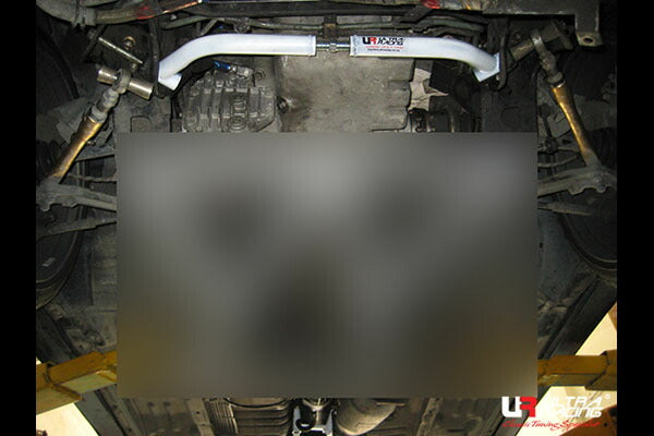 ULTRA RACING フロントメンバーブレース ニッサン スカイラインGT-R BCNR33 1993/08〜1999/01 LA2-479A