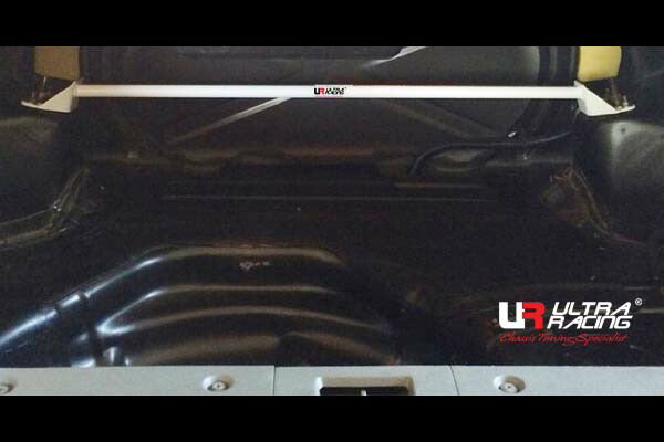 ULTRA RACING リアタワーバー ニッサン スカイラインGT-R BNR32 1989/05〜1993/08 RE2-477