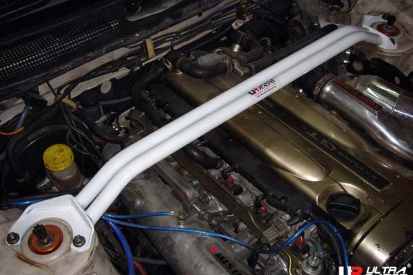 ULTRA RACING フロントタワーバー ニッサン スカイラインGT-R BNR34 1998/05〜2002/08 TW2-187