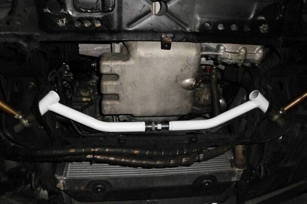 ULTRA RACING フロントメンバーブレース ニッサン スカイラインGT-R BNR34 1998/05〜2002/08 LA2-3458A