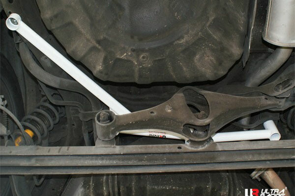 ULTRA RACING リアメンバーブレース ニッサン セフィーロ A33 1998/12〜2003/03 RL4-1166
