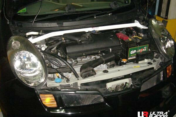 ULTRA RACING フロントタワーバー ニッサン マーチ BK12 2002/03〜2010/07 TW2-517