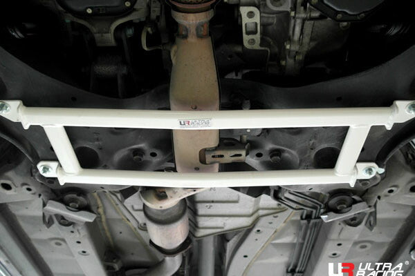 ULTRA RACING フロントメンバーブレース ニッサン ムラーノ PNZ51 2008/09〜2015/04 LA4-3655