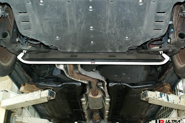 ULTRA RACING リアスタビライザー RENAULT ルーテシア  2005〜2012 AR18-310
