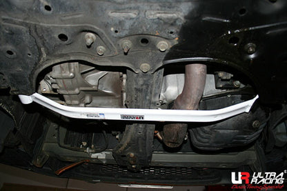 ULTRA RACING フロントメンバーブレース SCION TC ANT10 2004〜2010 LA2-2464