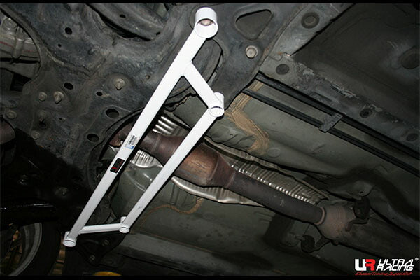 ULTRA RACING フロントメンバーブレース SCION TC ANT10 2004〜2010 LA4-2465