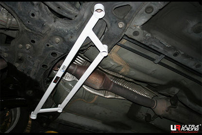 ULTRA RACING フロントメンバーブレース SCION TC ANT10 2004〜2010 LA4-2465