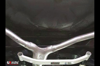 ULTRA RACING リアメンバーブレース スバル フォレスター SJG 2012/11〜2018/07 RL2-1493