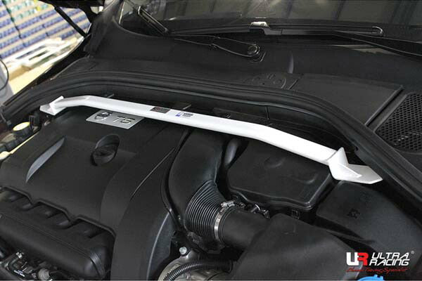 ULTRA RACING フロントタワーバー VOLVO XC60 DB420XC 2009/06〜2017/10 TW2-2170