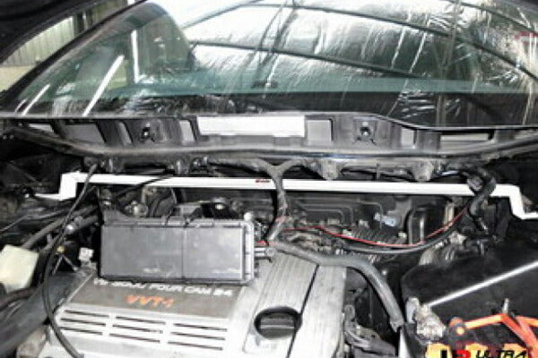 ULTRA RACING フロントタワーバー トヨタ エスティマ MCR30W 2000/01〜2006/01 TW2-1633