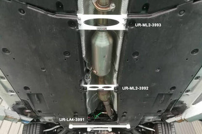 ULTRA RACING ミドルメンバーブレース トヨタ カムリ AXVH70 2017/07〜 ML2-3993