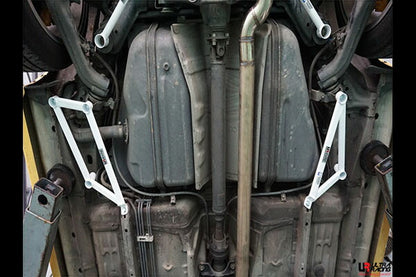 ULTRA RACING リアメンバーブレース トヨタ カルディナ ST246W 2002/09〜2007/05 RS7-433P