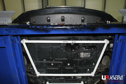 ULTRA RACING フロントメンバーブレース トヨタ プリウス ZVW30 2009/05〜2015/12 LA4-1625