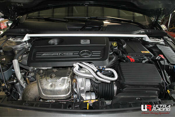 ULTRA RACING フロントタワーバー MERCEDES BENZ CLAクラス C117 117352 2013/07〜 TW2-2989