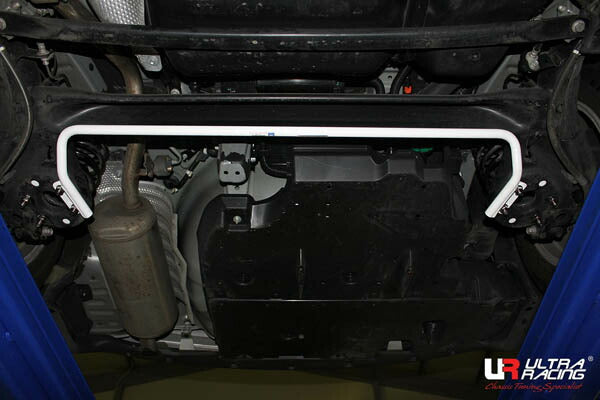 ULTRA RACING リアスタビライザー トヨタ プリウス ZVW30 2009/05〜2015/12 AR19-380