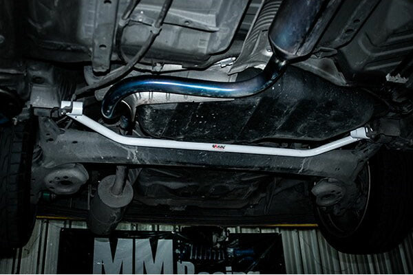 ULTRA RACING リアメンバーブレース トヨタ ポルテ NNP11 2004/07〜2012/07 RL2-2821