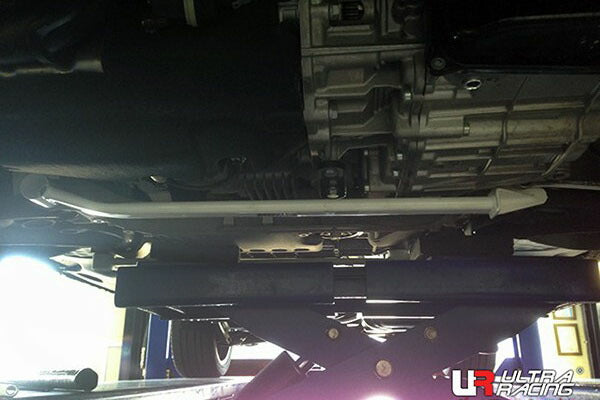 ULTRA RACING フロントメンバーブレース VOLKSWAGEN ティグアン 5NCTH 2011/11〜2015/07 LA2-2193