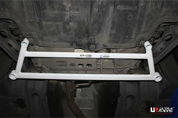 ULTRA RACING フロントメンバーブレース VOLKSWAGEN パサートCC 3CBWSC 2008/11〜2012/07 LA4-3248