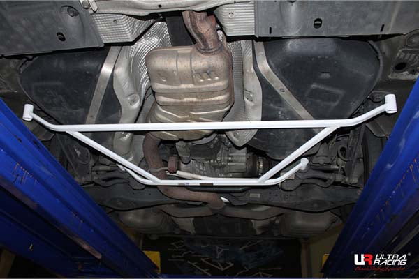 ULTRA RACING リアメンバーブレース VOLKSWAGEN パサートCC 3CBWSC 2008/11〜2012/07 RL4-3249