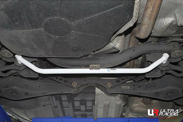 ULTRA RACING リアメンバーブレース VOLKSWAGEN パサートCC 3CCAWC 2008/11〜2012/07 RL2-870