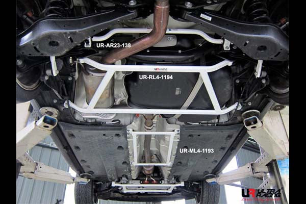 ULTRA RACING リアメンバーブレース VOLKSWAGEN パサートヴァリアント 3CCAX 2011/05〜2015/07 RL4-1194