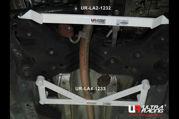 ULTRA RACING フロントメンバーブレース VOLKSWAGEN ポロ 6RCBZ/6RCJZ 2009/10〜2018/03 LA4-1233