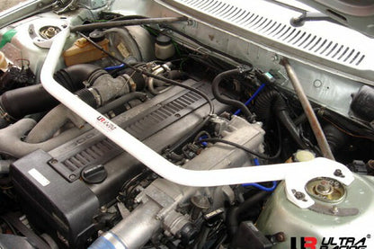 ULTRA RACING フロントタワーバー VOLVO 240 AB230 1989/10〜1993/10 TW2-232