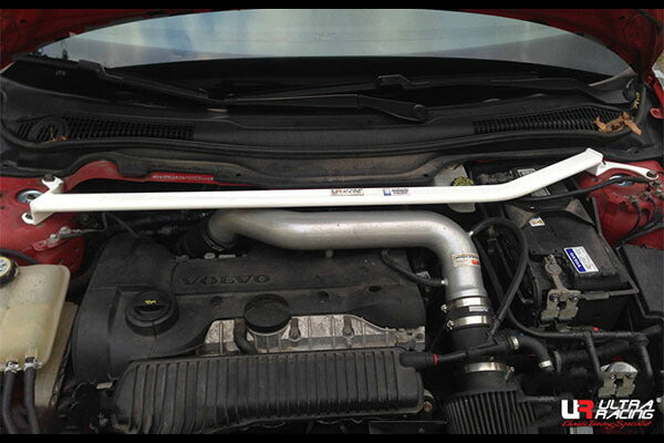 ULTRA RACING フロントタワーバー VOLVO C30 MB4204S 2007/07〜2013/09 TW2-1374