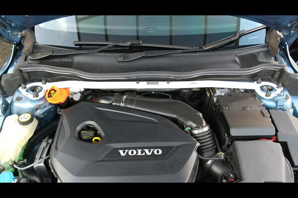 ULTRA RACING フロントタワーバー VOLVO V40 MB4164T 2012/09〜2016/06 TW2-3210