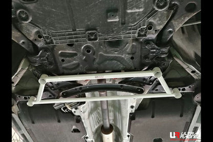 ULTRA RACING フロントメンバーブレース VOLVO V40 MB4164T 2012/09〜2016/06 LA4-3954