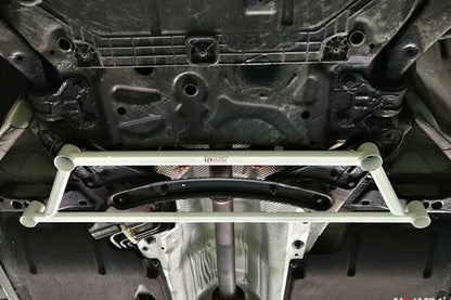 ULTRA RACING フロントメンバーブレース VOLVO V40 MB5204T 2016/07〜2019/10 LA4-3954