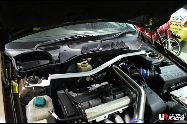 ULTRA RACING フロントタワーバー VOLVO V70 8B5254W 1997/02〜2000/06 TW2-1305