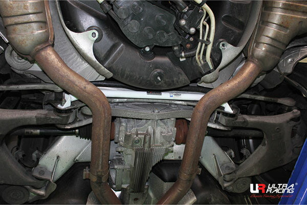 ULTRA RACING リアメンバーブレース BENTLEY コンチネンタル BCCKH 2003/03〜2012/06 RL2-2140