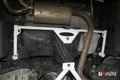 ULTRA RACING リアメンバーブレース BMW 3シリーズ F31 3D20 2012/01〜 RL4-3263
