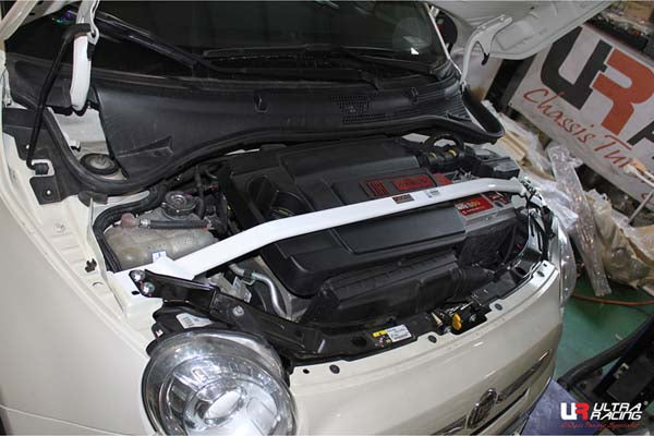 ULTRA RACING フロントタワーバー FIAT 500 31209 2008/03〜 TW2-2431