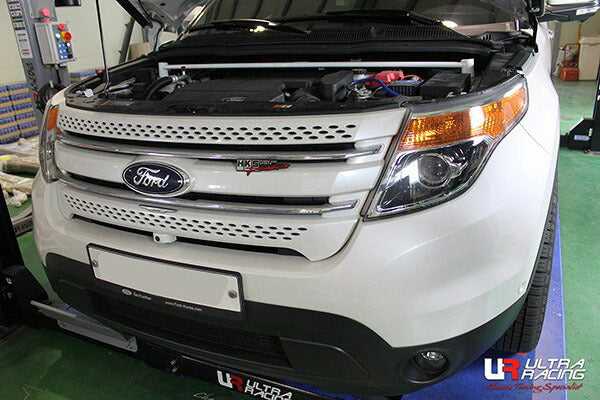 ULTRA RACING フロントタワーバー FORD エクスプローラー 1FMHK8 2011/05〜2016/12 TW2-2662