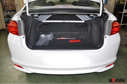 ULTRA RACING リアタワーバー ホンダ グレイス GM6 2014/12〜 RE2-2778