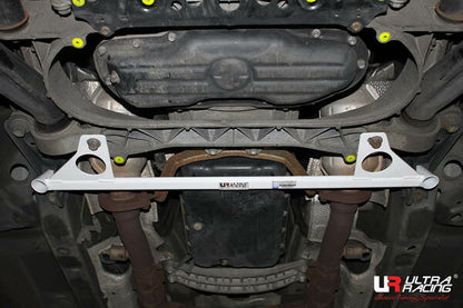 ULTRA RACING フロントメンバーブレース レクサス IS250 GSE20 2005/09〜2012/08 LA2-171