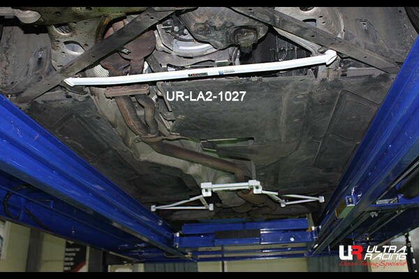 ULTRA RACING フロントメンバーブレース BMW 3シリーズ E90 PG20/VA20 2005/04〜2014/02 LA2-1027