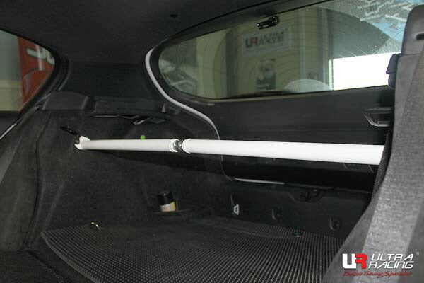 ULTRA RACING リアタワーバー BMW 1シリーズ F20 1S20 2011/09〜 RE2-2747A