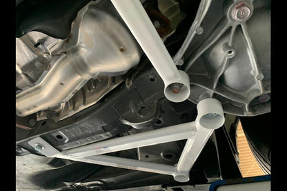 ULTRA RACING フロントメンバーサイドブレース ニッサン スカイライン RV37 2014/02〜 LS6-1446P