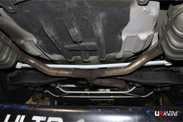 ULTRA RACING リアメンバーブレース VOLKSWAGEN パサートCC 3CBWSC 2008/11〜2012/07 RL2-3250