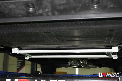 ULTRA RACING フロントメンバーブレース AUDI Q5 8RCDNF/8RCNCF 2009/06〜2017/10 LA4-1195