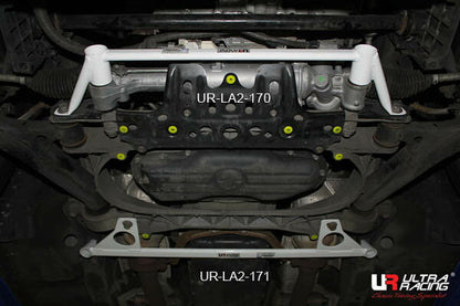 ULTRA RACING フロントメンバーブレース レクサス IS250 GSE20 2005/09〜2012/08 LA2-171