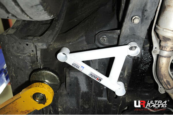 ULTRA RACING フロントメンバーサイドブレース スバル レガシィB4 BM9 2009/05〜2014/10 LS6-1316P
