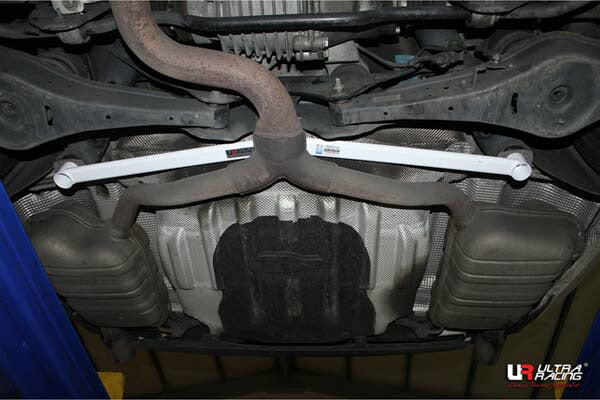 ULTRA RACING リアメンバーブレース VOLKSWAGEN パサートCC 3CBWSC 2008/11〜2012/07 RL2-3250