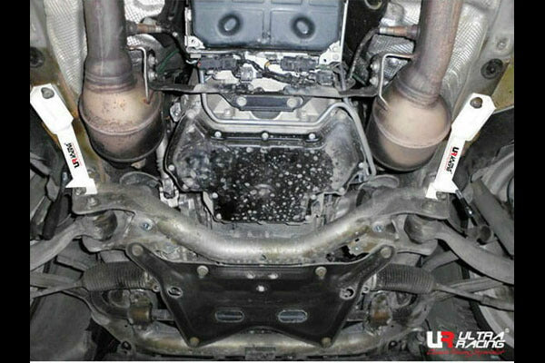ULTRA RACING フロントメンバーサイドブレース MERCEDES BENZ Eクラス W212 207359/207459/212059C 2013〜2016 LS4-1823P
