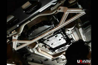 ULTRA RACING フロントメンバーブレース MERCEDES BENZ Eクラス W212 212001C 2015/03〜 LA4-1836