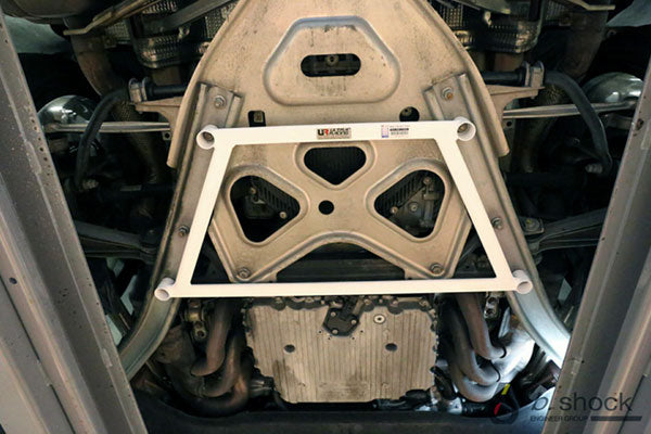 ULTRA RACING リアメンバーブレース PORSCHE ボクスター 981MA122 2012/06〜2015/06 RL4-2788