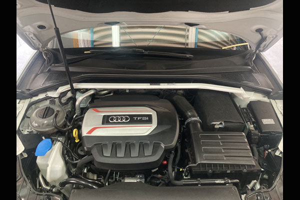 ULTRA RACING フロントタワーバー AUDI S3(A5) 8VCJXF 2013/11〜2019/10 TW2-1362